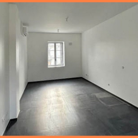  Annonces VILLETTE D ANTHON : Local / Bureau | MONTLUEL (01120) | 29 m2 | 105 000 € 