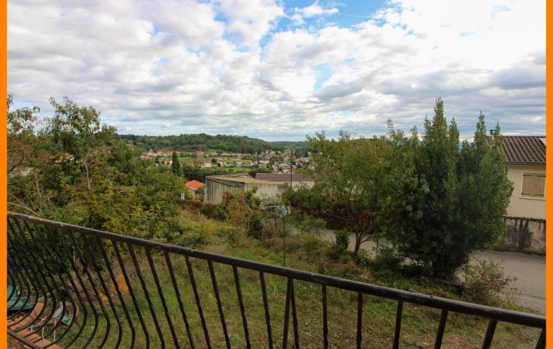 Annonces VILLETTE D ANTHON : Maison / Villa | MONTLUEL (01120) | 92 m2 | 250 000 € 